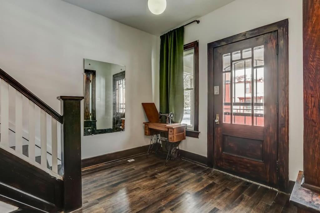 Luxe Mid-Century Styled Historic Townhouse #1 Villa Detroit Kültér fotó